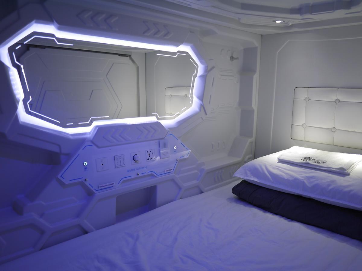 Aloha Capsule Hostel 셈포르나 외부 사진