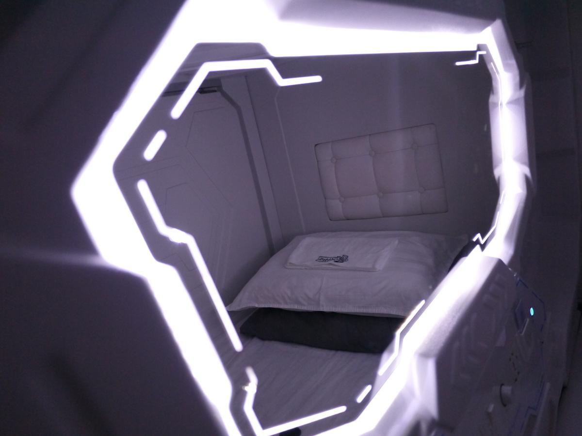 Aloha Capsule Hostel 셈포르나 외부 사진