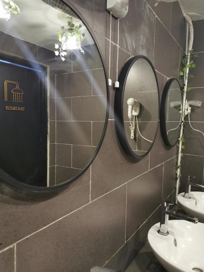 Aloha Capsule Hostel 셈포르나 외부 사진