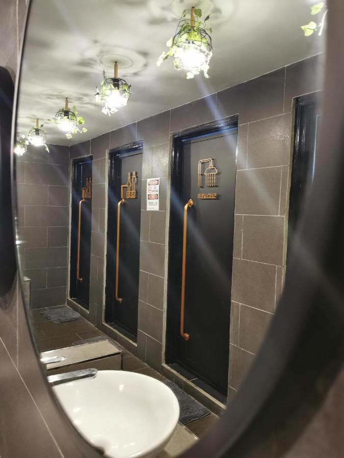 Aloha Capsule Hostel 셈포르나 외부 사진