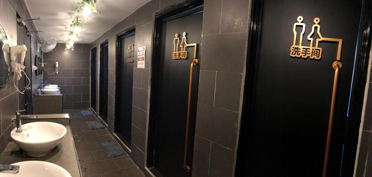 Aloha Capsule Hostel 셈포르나 외부 사진
